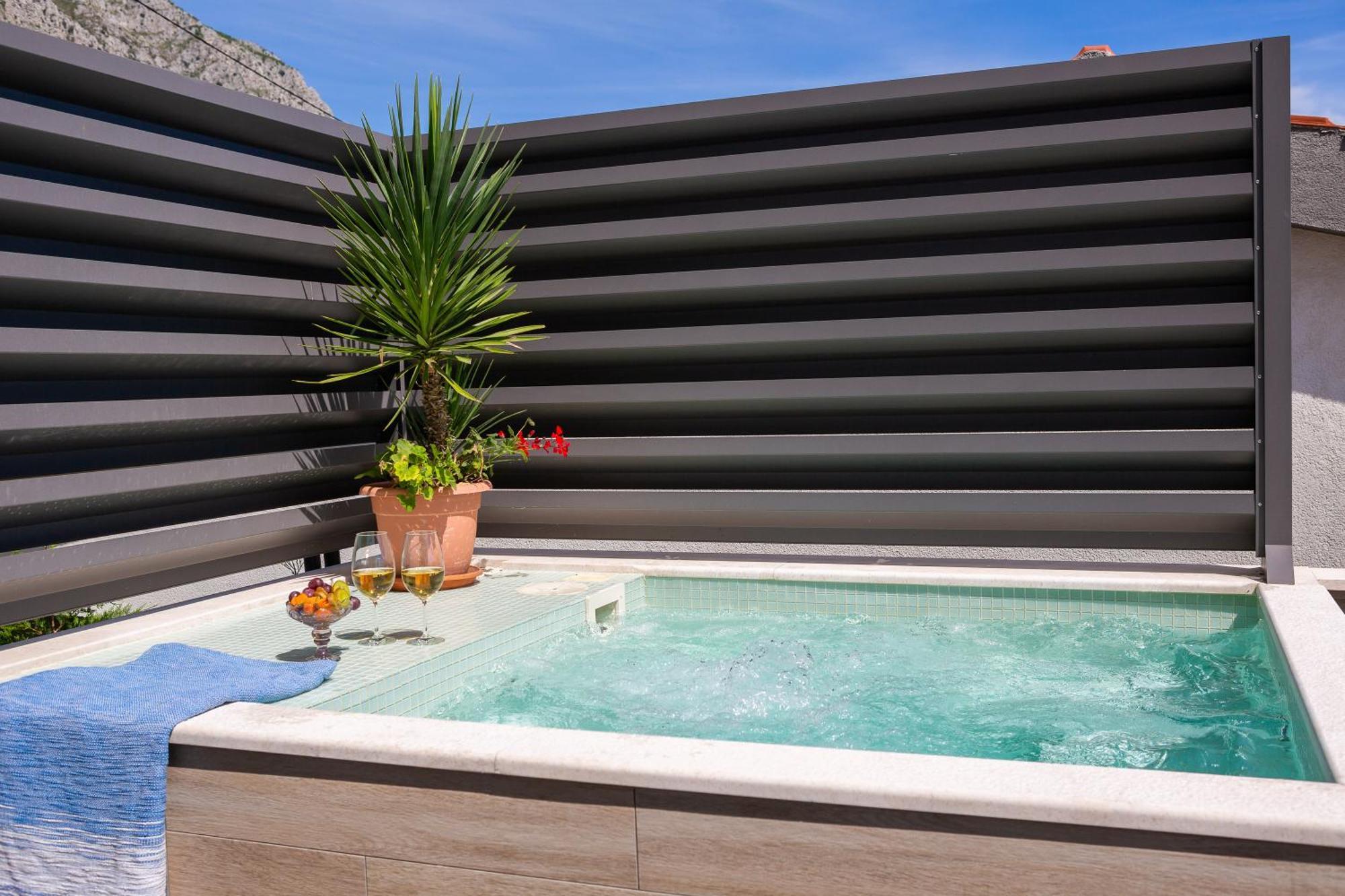 Luxury Seafront Villa With Heated Pool, Jacuzzi, Sea View, 150 M From Beach Stanici Eksteriør bilde