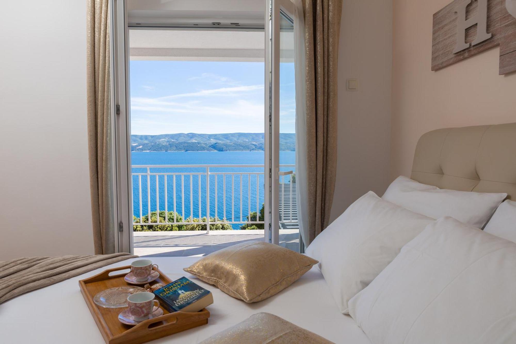 Luxury Seafront Villa With Heated Pool, Jacuzzi, Sea View, 150 M From Beach Stanici Eksteriør bilde