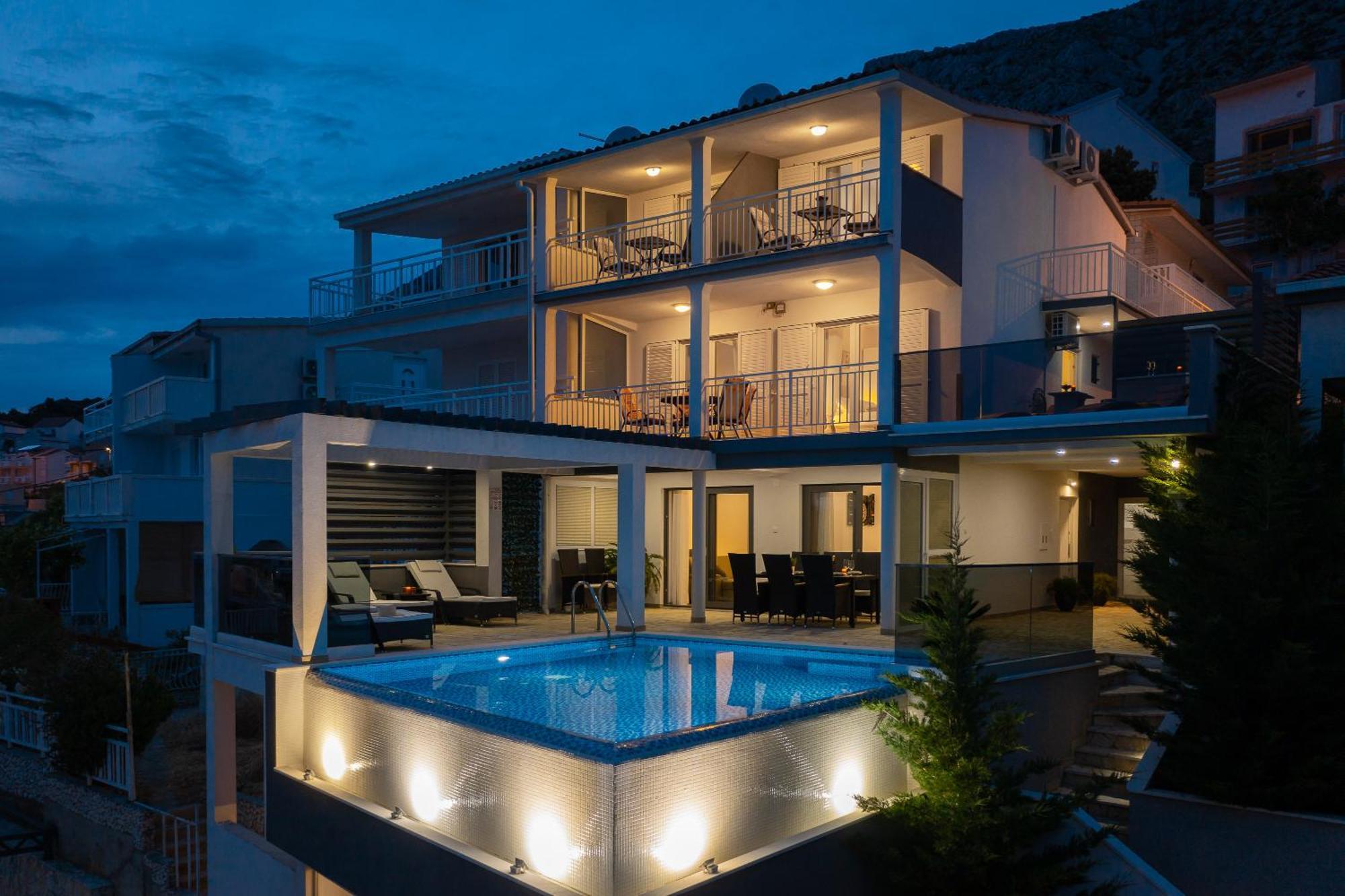 Luxury Seafront Villa With Heated Pool, Jacuzzi, Sea View, 150 M From Beach Stanici Eksteriør bilde