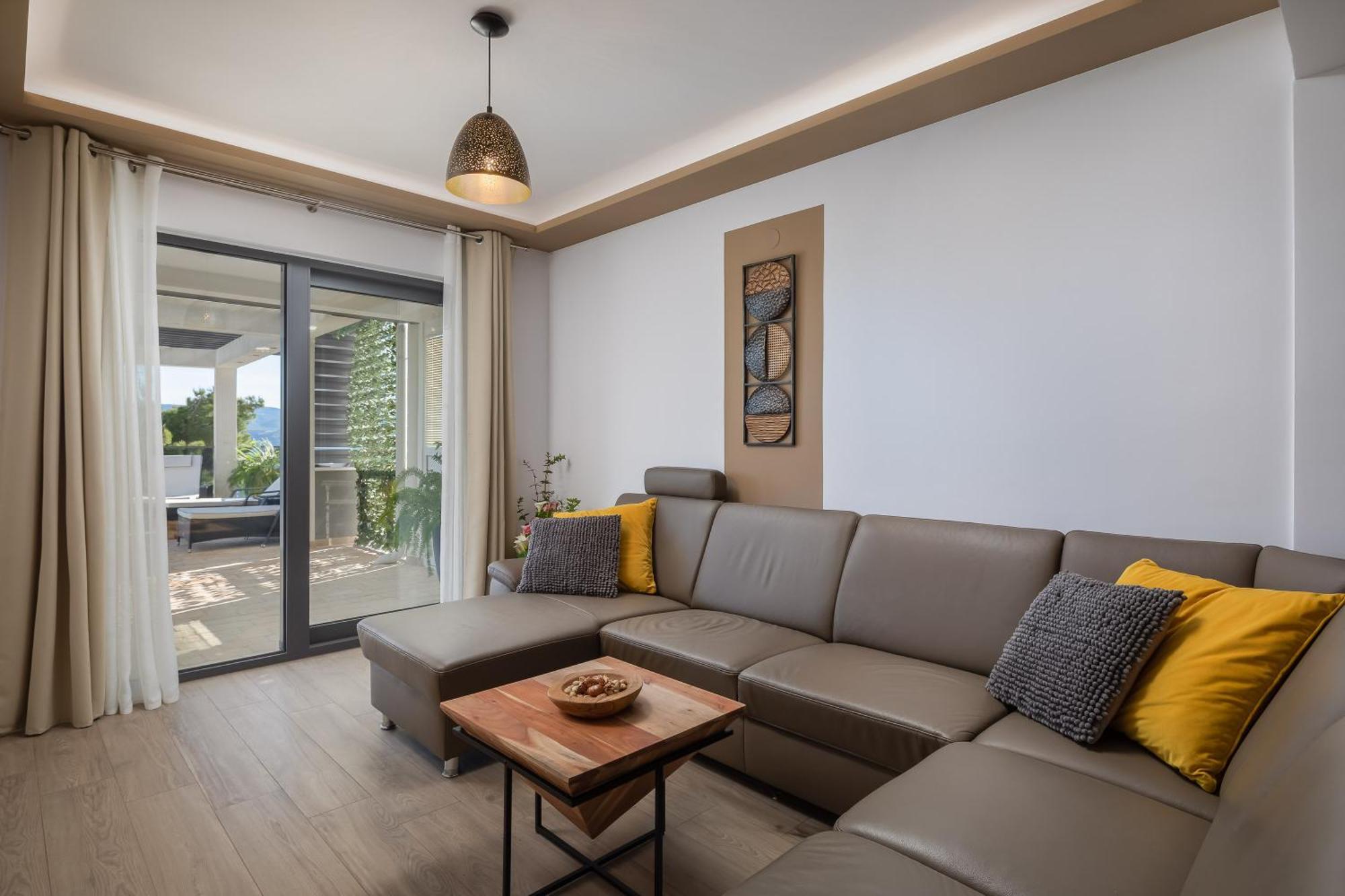 Luxury Seafront Villa With Heated Pool, Jacuzzi, Sea View, 150 M From Beach Stanici Eksteriør bilde