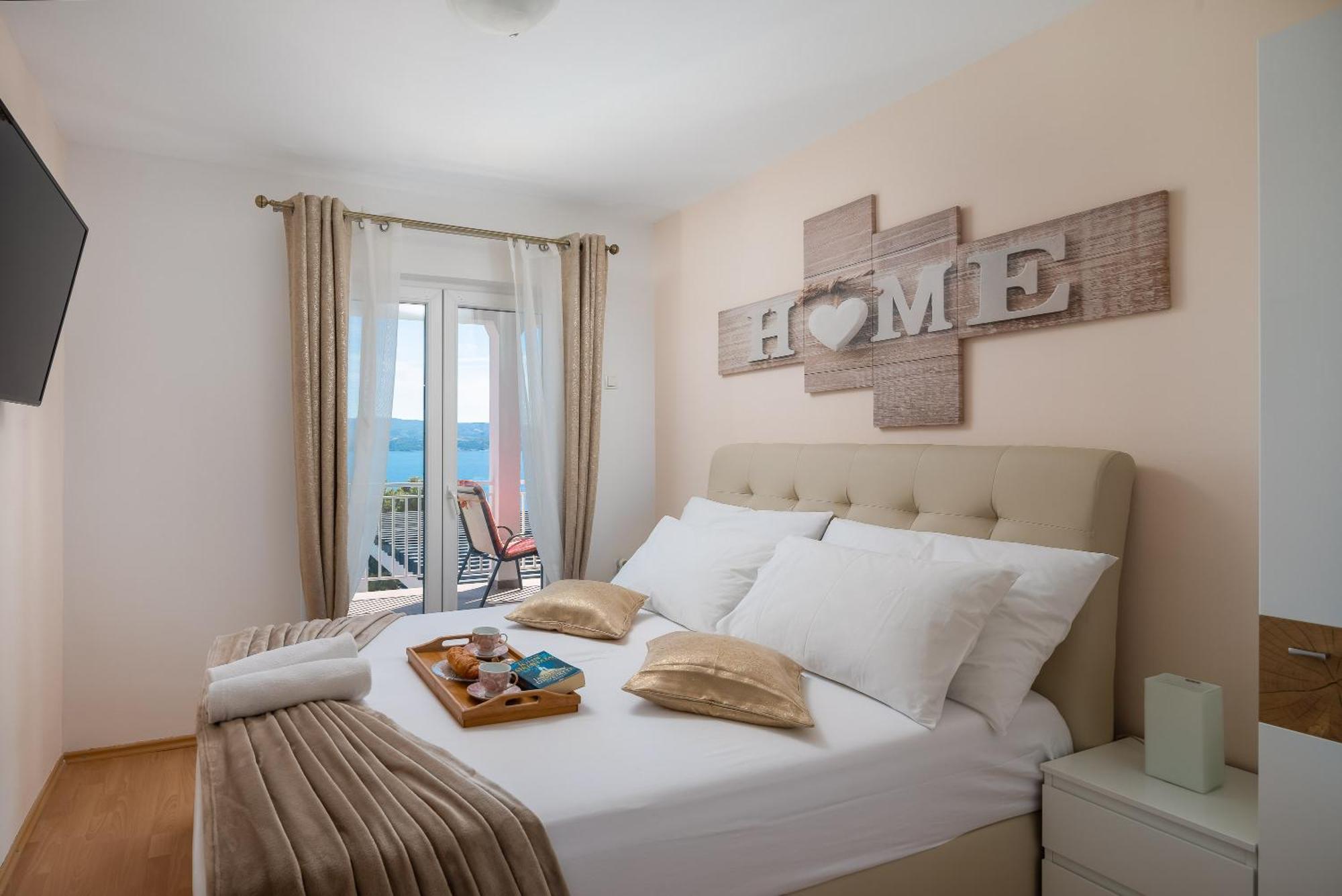 Luxury Seafront Villa With Heated Pool, Jacuzzi, Sea View, 150 M From Beach Stanici Eksteriør bilde